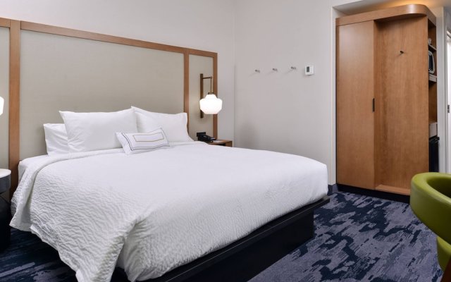 Fairfield Inn & Suites Canton