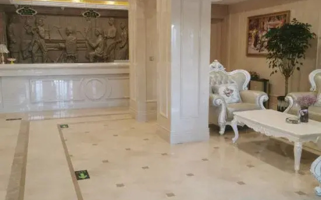 Vienna Hotel (Huanancheng Branch, Zhengzhou)
