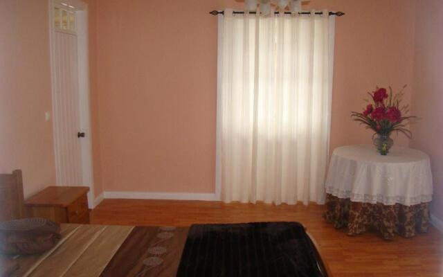 Casa das Pedras Altas