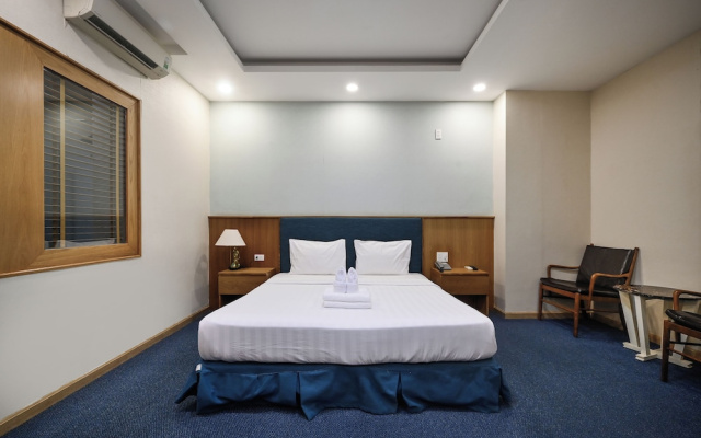 Sunshine Airport Hotel