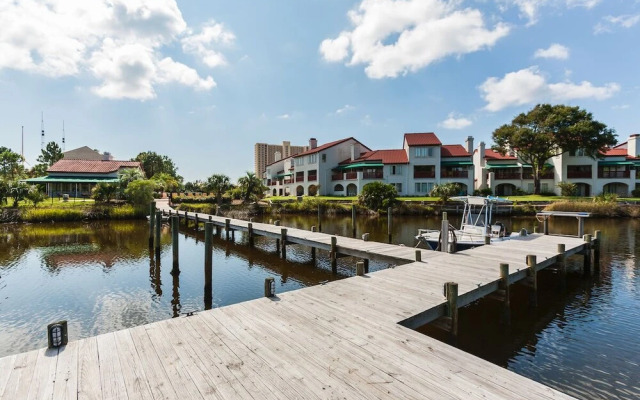 St Thomas Square 1310b