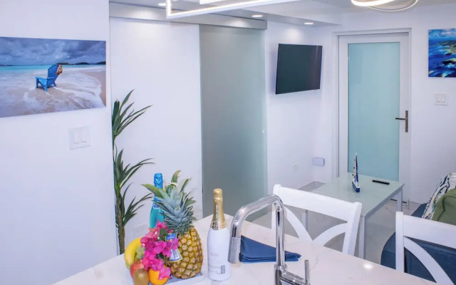 Raintree Suites