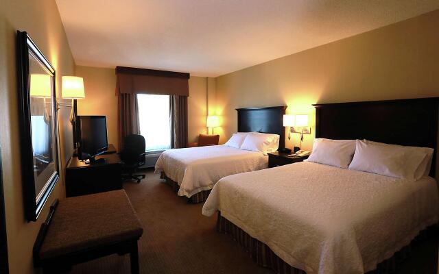 Hampton Inn & Suites by Hilton Laval