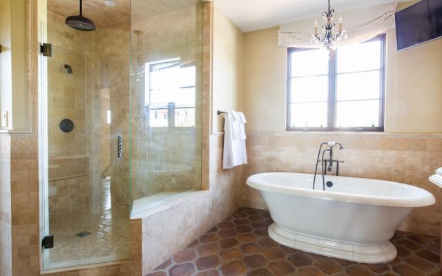Paula by AvantStay | Beachside Spanish Villa - Rooftop Deck w/ Views