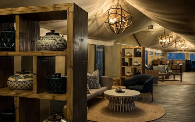 Kingfisher Retreat By Sharjah Collection