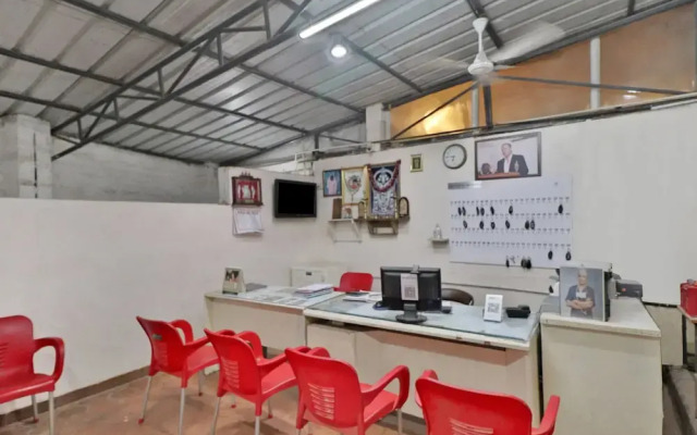Spot On 45289 Shanthiniketan Homes