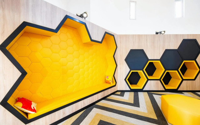 Staycity Aparthotels, Near Disneyland® Paris