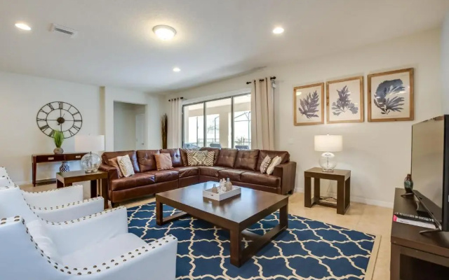 Villa w/ Private Pool & Free Resort Access!