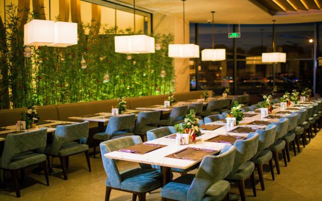 Holiday Inn Nanjing Xuanwu Lake by IHG