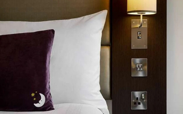 Premier Inn Wokingham Town Centre