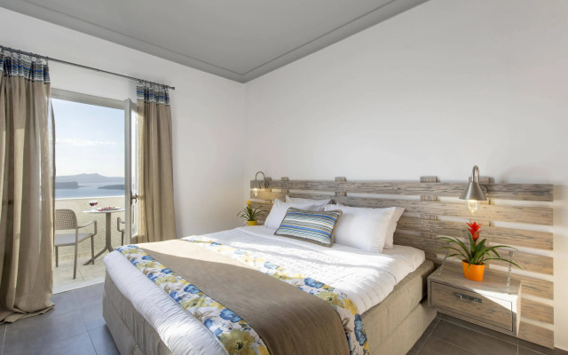 Caldera's Dolphin Suites