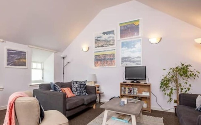 Central St Andrews Loft Apartment
