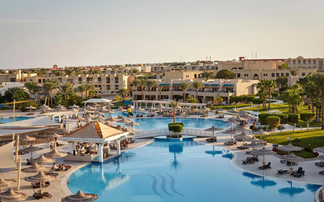 Coral sea Holiday Resort & Aqua park
