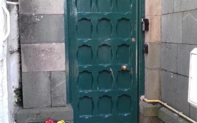 Ground Floor Barmouth Centre Apartment With Garden