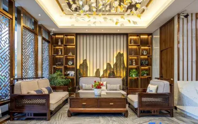 Nanyao Hotel (Yining Station)