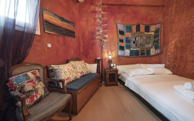 Poseidon Seafront Apartment by Rentalspro