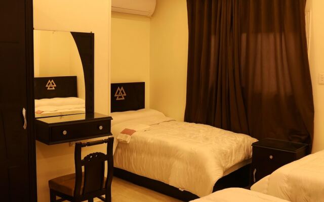 Magic Pyramids inn