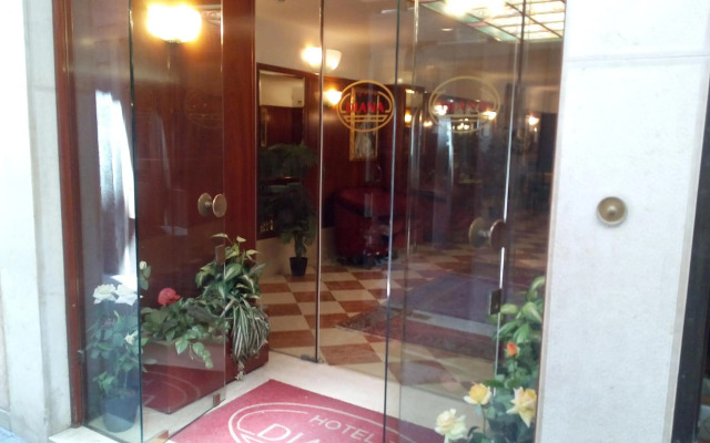 Hotel Diana