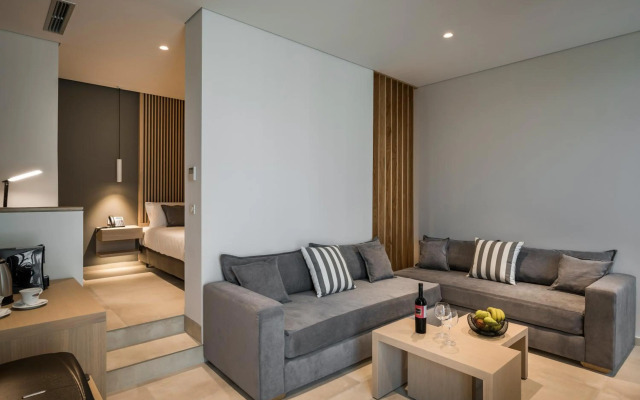 Trianon Luxury Apartments & Suites