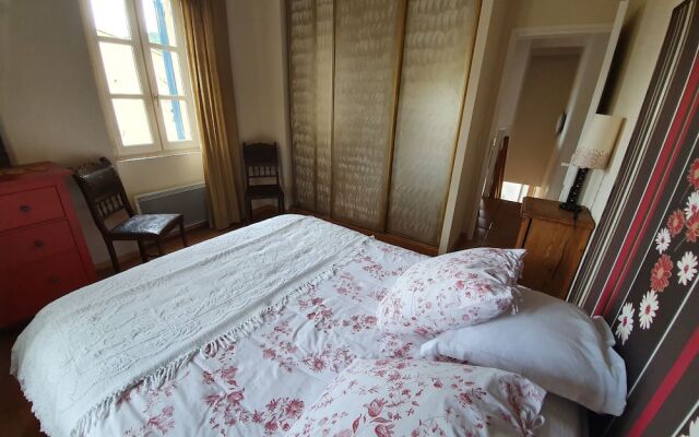 Serene Holiday Home in Lagrasse With Terrace