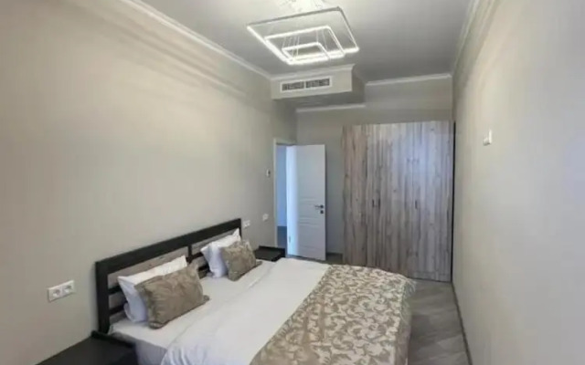 1BR with Balcony Pool & Sauna