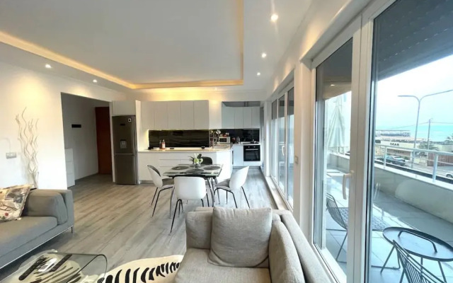 Currila Beach Trendy Relax Lifestyle