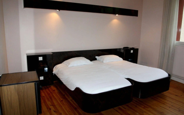 Hôtel des Voyageurs