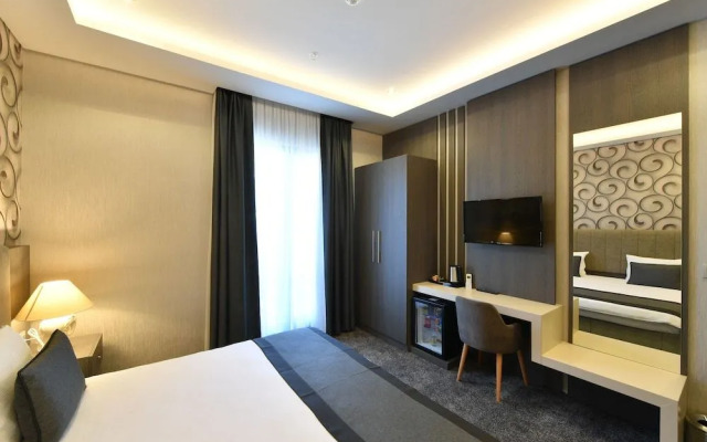 D'Lux Boutique Hotel