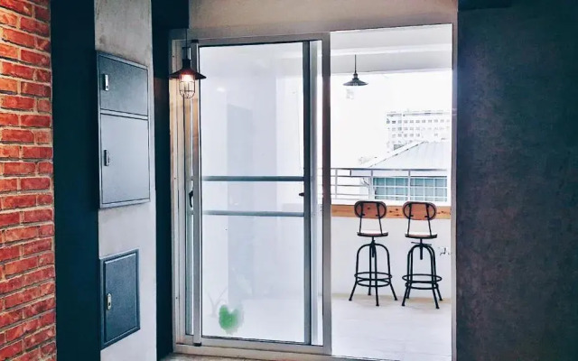 Mutter Apartment