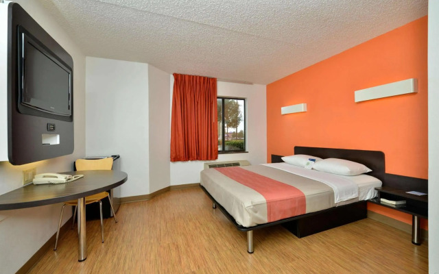 Motel 6 Plano, TX - West - Frisco