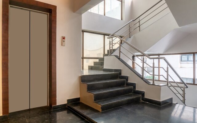 Fabhotel Blossoms Pune Airport (Viman Nagar)