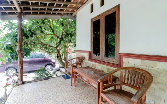 Rock Garden Homestay & Resto
