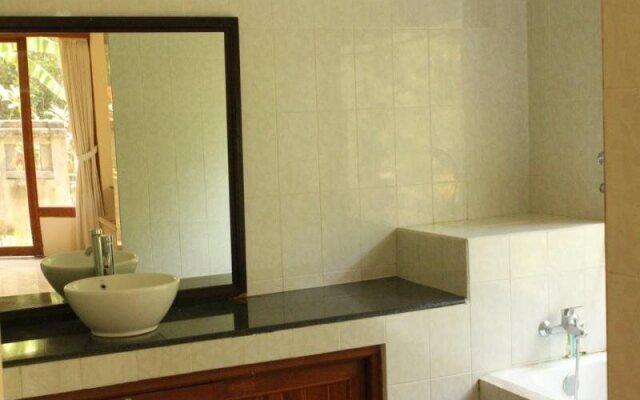 Dewi Ayu Accommodation