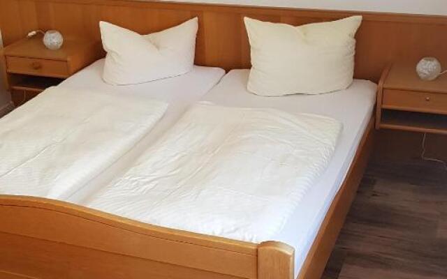 Landhaus Braband Ferienwohnungen - Gustav-Schönleber-Weg 2