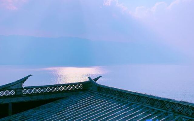 Zhenmei Holiday Hostel (Dali Erhai Cliff Lake View)