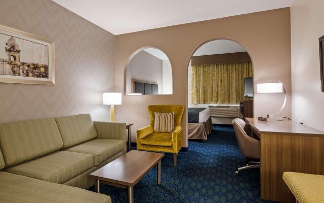 Best Western Plus Tulsa Inn & Suites