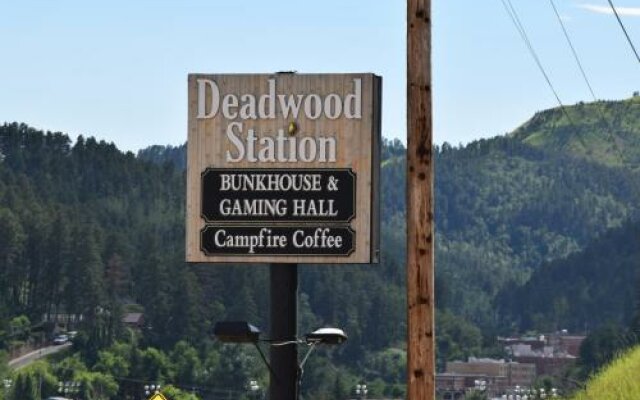 Deadwood Station Bunkhouse