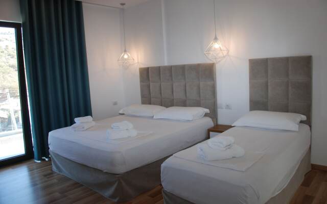 Bianco Hotel