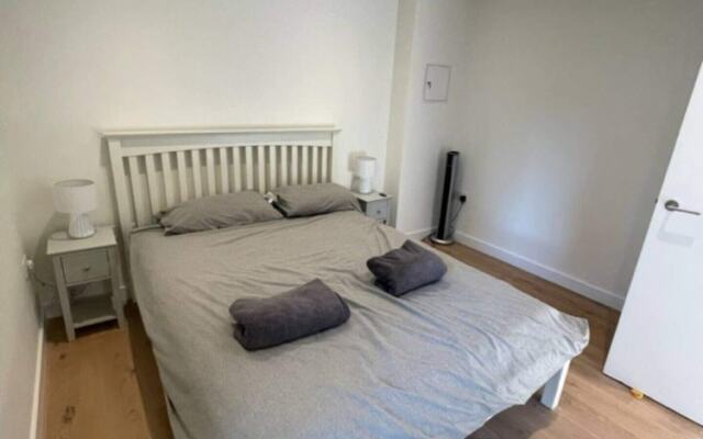 Modern 1BD Flat Near River Thames, Battersea!