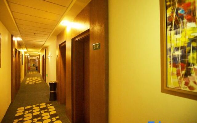 Ike International Hotel