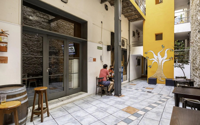 Granados Hostel