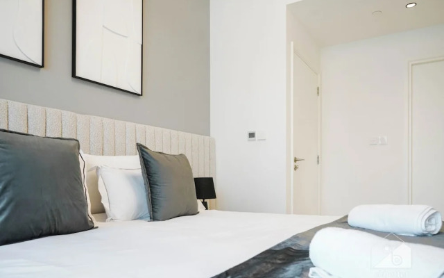 Burj Crown Luxurious 3bedroom Balcony