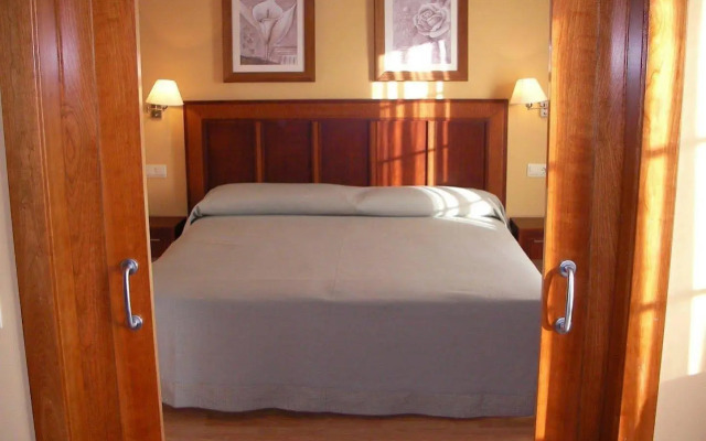 Hotel Santiago de León