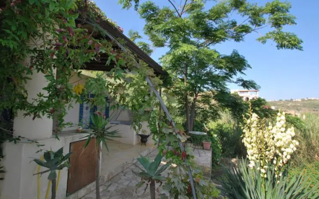 Vulcano Consult Cottage