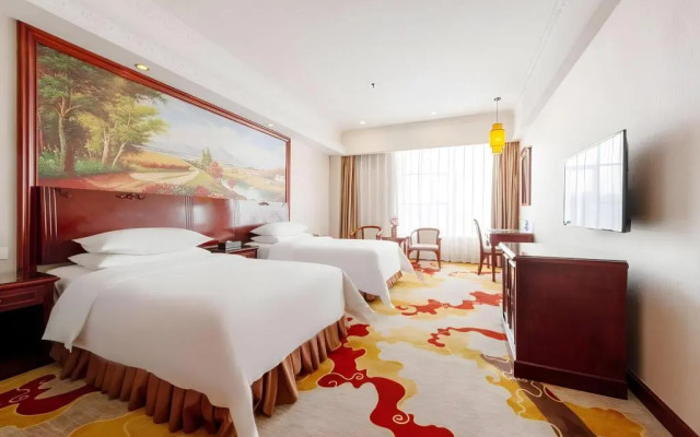 Vienna Hotel Shenzhen Longhua Qinghu Road Branch