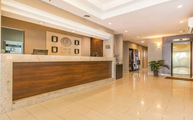 Comfort Suites Downtown
