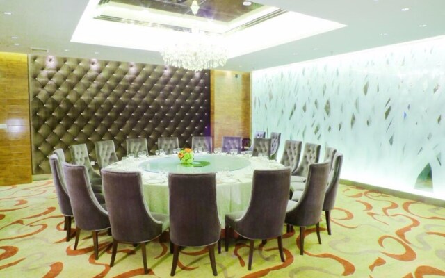 Hongluyuan Ningjiang Grand Hotel