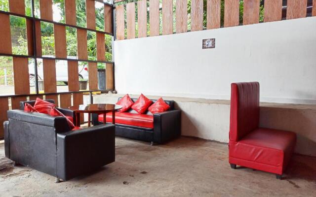 OYO 3283 Bwalk Hotel