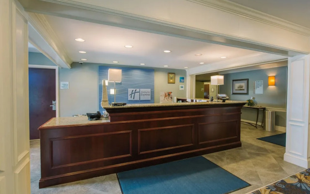 Holiday Inn Express Merrimack