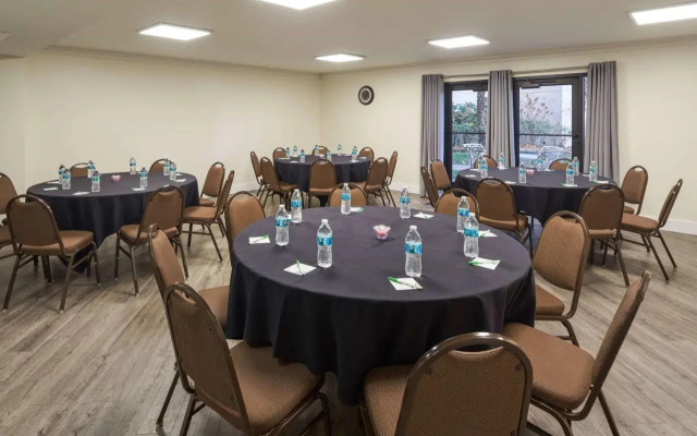 Wyndham Executive Center Columbia